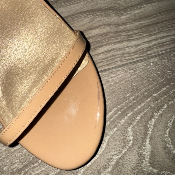 STUART WEITZMAN NUDIST PATENT NUDE HEELS - Picture 3 of 6